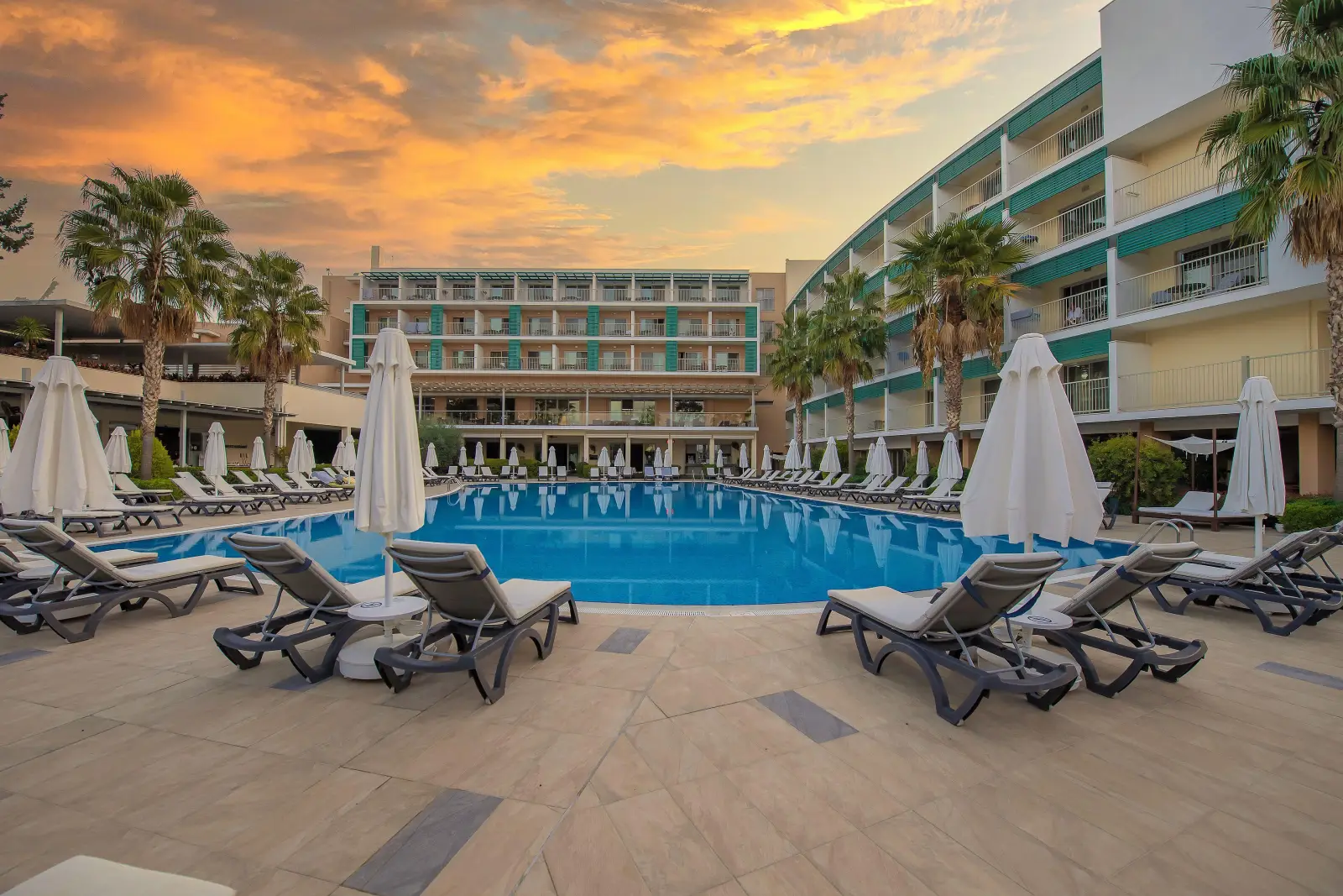 Transfer to TUI BLUE Barut Andiz Hotel